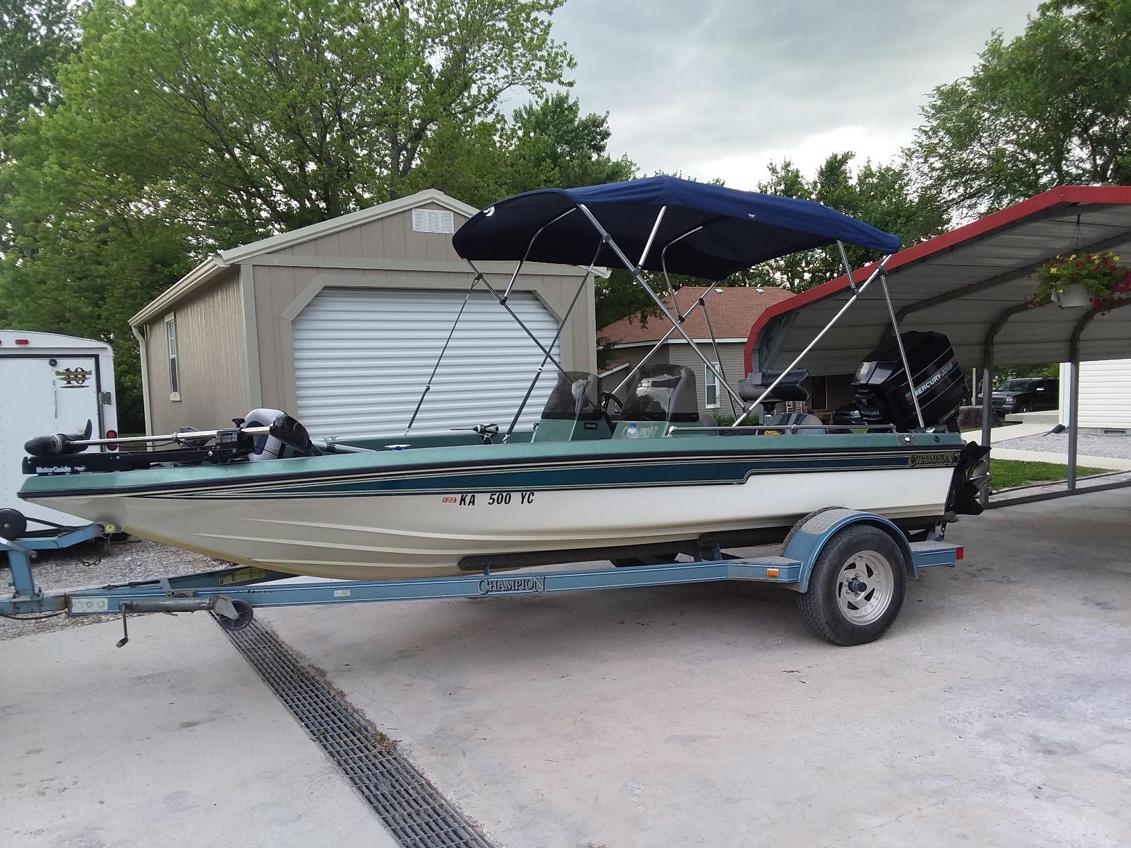 Love the new Bimini. It went up so easy and we were able to use the track already on the boat so no hole drilling... Yay!